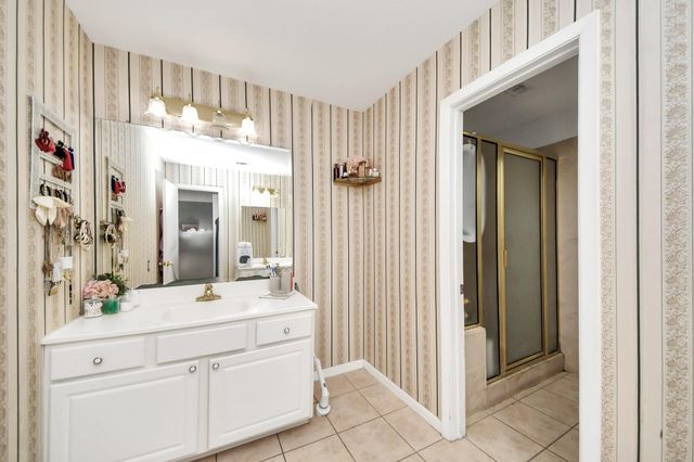 1532 Prairie Grove Drive, Houston, TX 77077