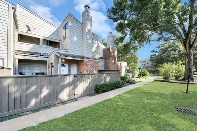 1532 Prairie Grove Drive, Houston, TX 77077