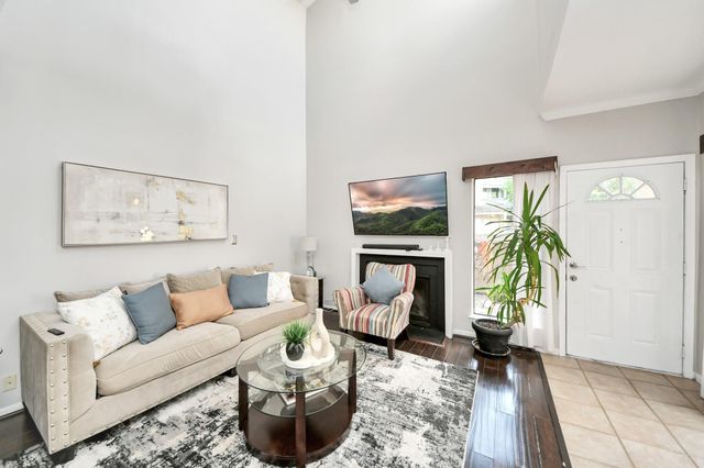 1532 Prairie Grove Drive, Houston, TX 77077