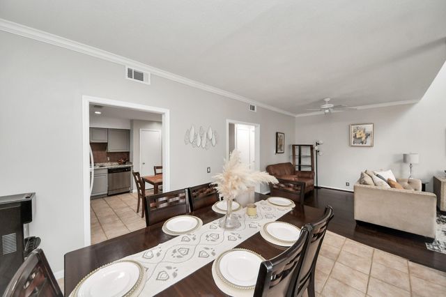 1532 Prairie Grove Drive, Houston, TX 77077