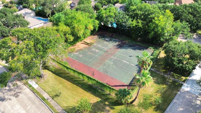 1532 Prairie Grove Drive, Houston, TX 77077