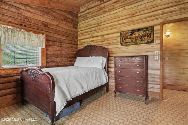 6270 Lower Bay Road, Bay Saint Louis, MS 39520