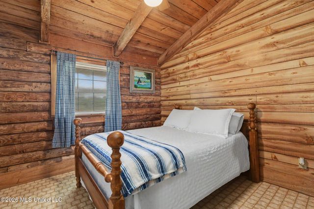 6270 Lower Bay Road, Bay Saint Louis, MS 39520