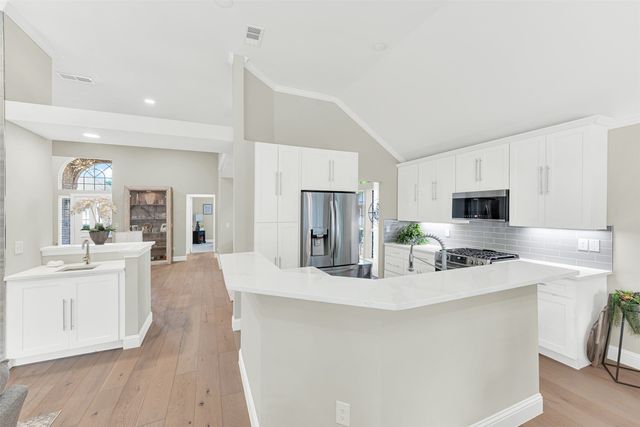 5207 N Briar Ridge Circle, Mckinney, TX 75072
