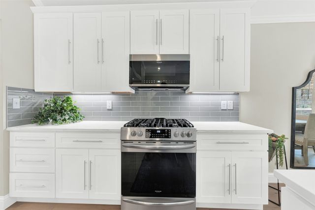 5207 N Briar Ridge Circle, Mckinney, TX 75072