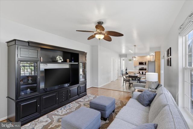 1912 MORAN DR, Frederick, MD 21702