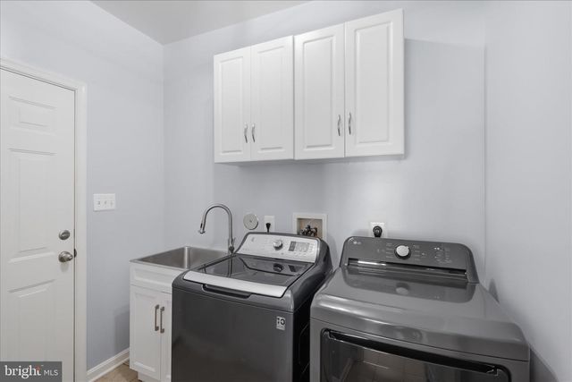 1912 MORAN DR, Frederick, MD 21702