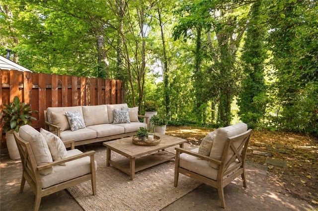 4388 Ivy Glen Way SE, Smyrna, GA 30082