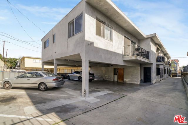 3121 S Canfield Avenue, Los Angeles, CA 90034