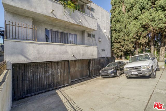 3121 S Canfield Avenue, Los Angeles, CA 90034