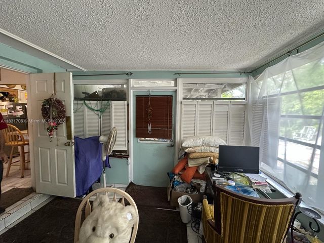 2400 N 57th Way, Hollywood, FL 33021