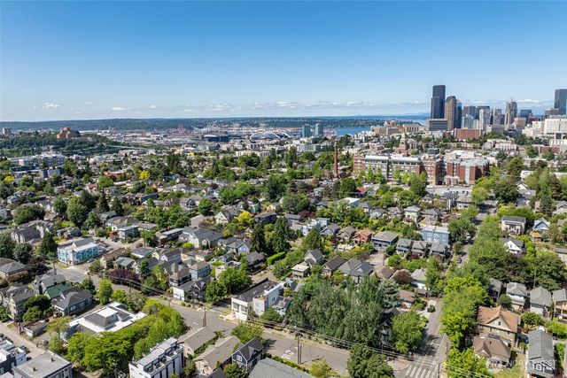 601 21st Avenue, Seattle, WA 98122