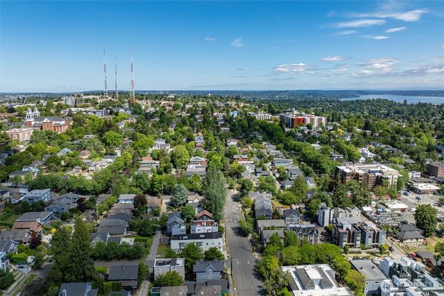 601 21st Avenue, Seattle, WA 98122