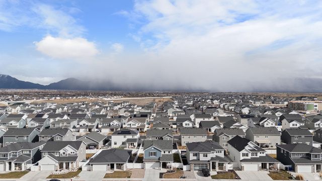 3329 S CLAIRE AVE, Syracuse, UT 84075