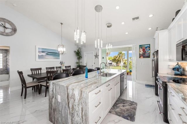 5545 Avenida Pescadora, Fort Myers Beach, FL 33931