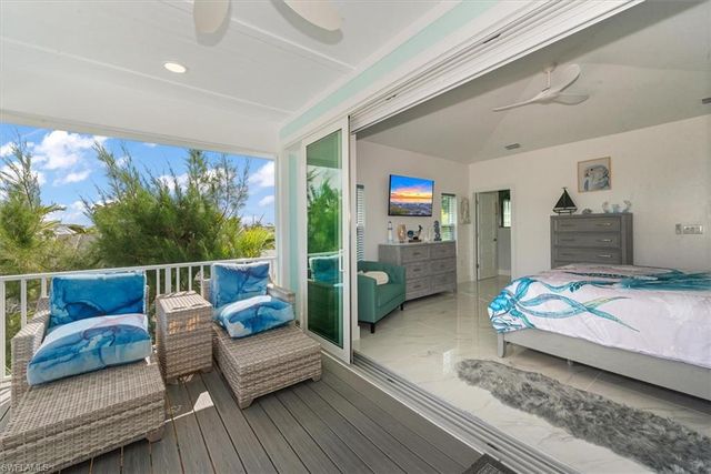 5545 Avenida Pescadora, Fort Myers Beach, FL 33931