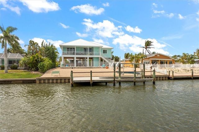 5545 Avenida Pescadora, Fort Myers Beach, FL 33931