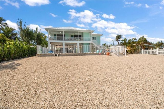 5545 Avenida Pescadora, Fort Myers Beach, FL 33931