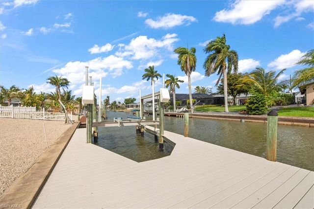 5545 Avenida Pescadora, Fort Myers Beach, FL 33931