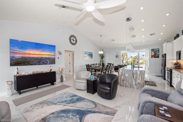 5545 Avenida Pescadora, Fort Myers Beach, FL 33931