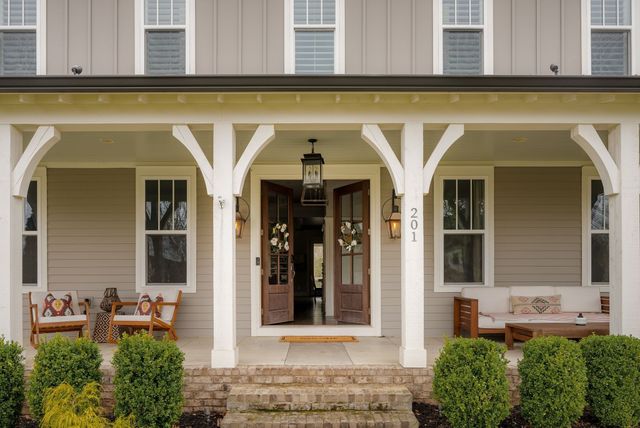 201 Gilchrist South Cir, Nolensville, TN 37135