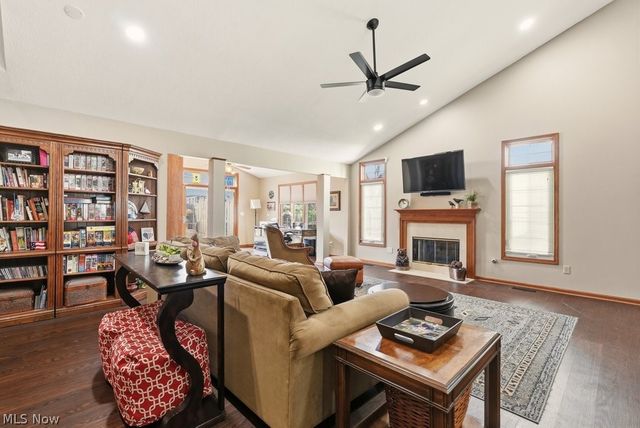 16506 Sunwood Oval, Strongsville, OH 44136