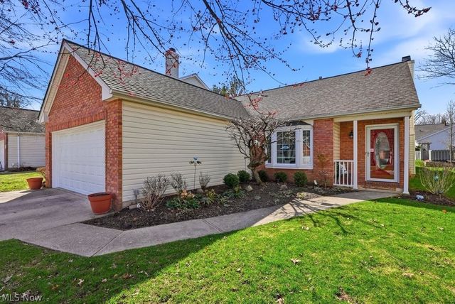 16506 Sunwood Oval, Strongsville, OH 44136