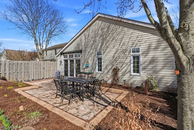 16506 Sunwood Oval, Strongsville, OH 44136