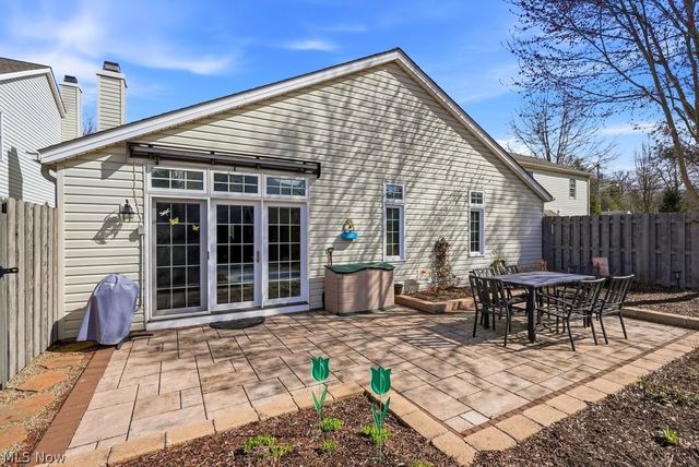 16506 Sunwood Oval, Strongsville, OH 44136