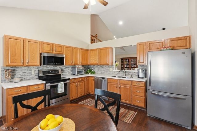 16506 Sunwood Oval, Strongsville, OH 44136