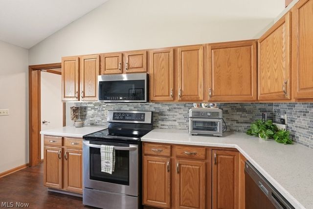 16506 Sunwood Oval, Strongsville, OH 44136