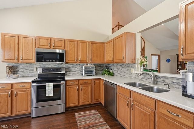 16506 Sunwood Oval, Strongsville, OH 44136