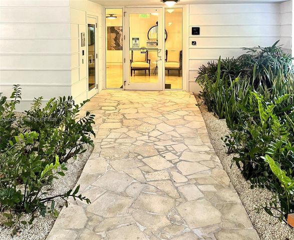 607 Ocean Drive 3K, Key Biscayne, FL 33149