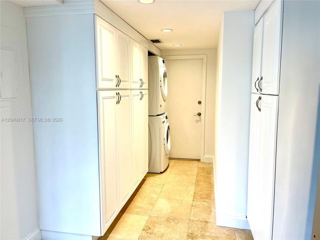 607 Ocean Drive 3K, Key Biscayne, FL 33149