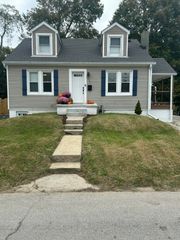121 Elizabeth Street, Frankfort, KY 40601