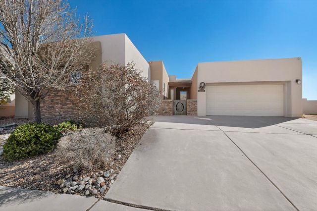 6102 Pecos Trail Drive NE, Rio Rancho, NM 87144