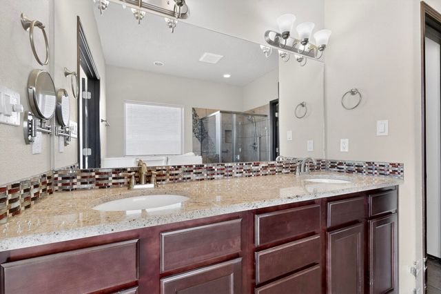 6102 Pecos Trail Drive NE, Rio Rancho, NM 87144