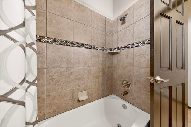 6102 Pecos Trail Drive NE, Rio Rancho, NM 87144