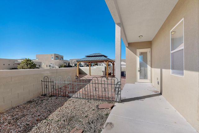 6102 Pecos Trail Drive NE, Rio Rancho, NM 87144