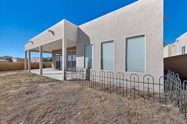 6102 Pecos Trail Drive NE, Rio Rancho, NM 87144