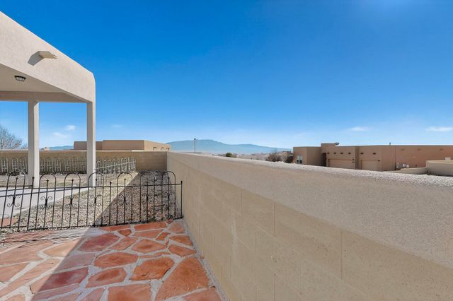 6102 Pecos Trail Drive NE, Rio Rancho, NM 87144