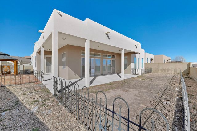 6102 Pecos Trail Drive NE, Rio Rancho, NM 87144