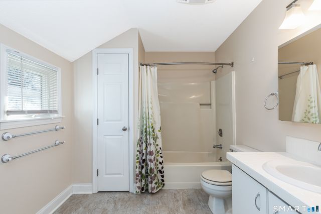 24 Woods Way 122A, Woodbury, CT 06798