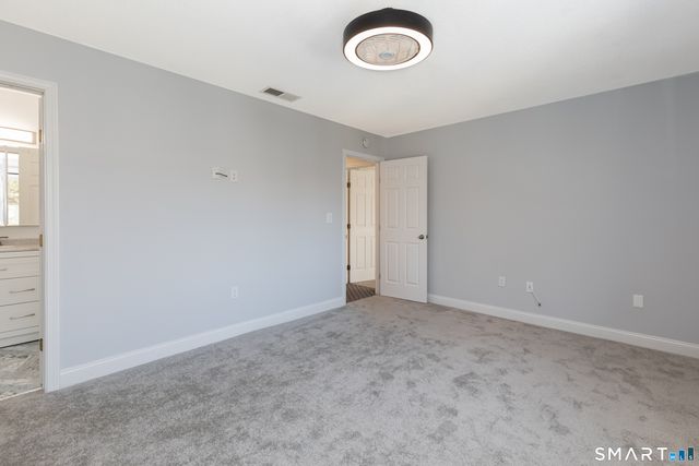 24 Woods Way 122A, Woodbury, CT 06798