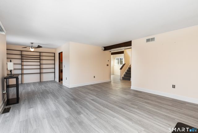 24 Woods Way 122A, Woodbury, CT 06798