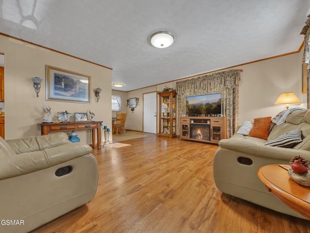 495 Carnation Way, Newport, TN 37821