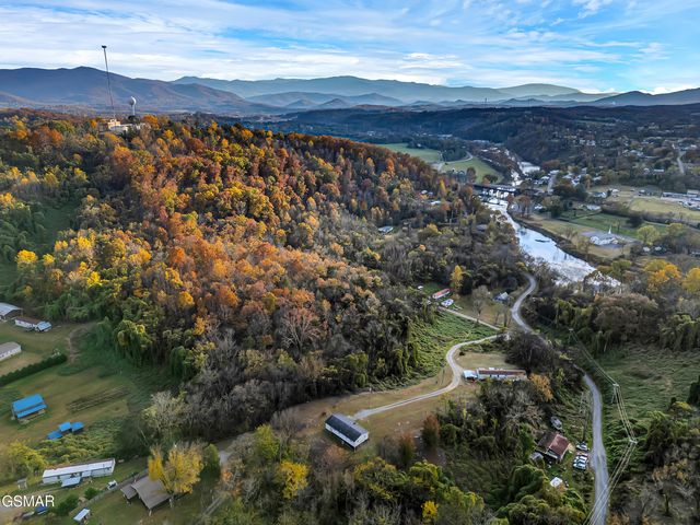 495 Carnation Way, Newport, TN 37821