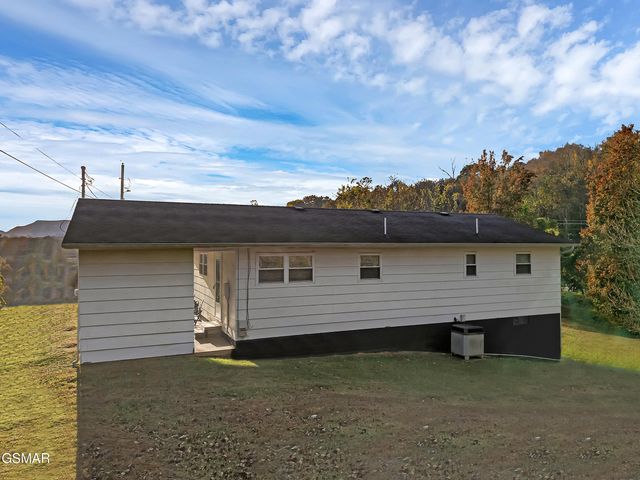 495 Carnation Way, Newport, TN 37821