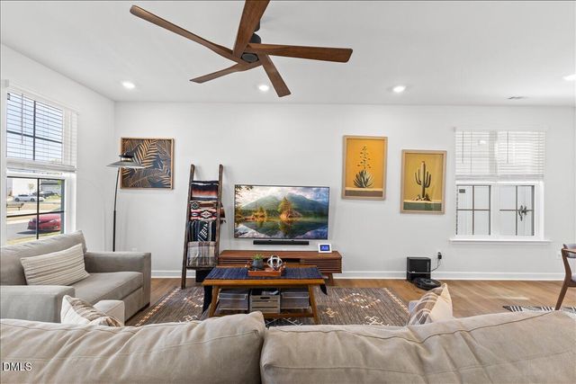 33 Pear Blossom Parkway, Clayton, NC 27520