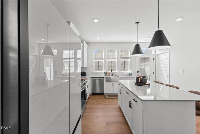 33 Pear Blossom Parkway, Clayton, NC 27520